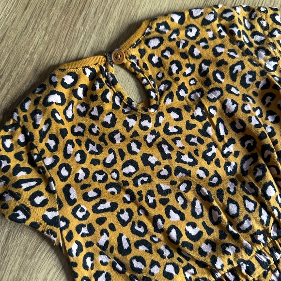 6-12 lot of jumpsuit rompers - Picture 4 of 4